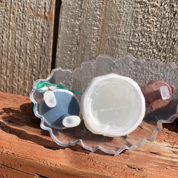 Hallmark Frosty Friends ornament 22 - Picture 10 of 13